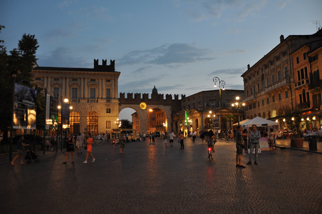 Площадь Бра в Вероне